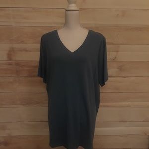 Dusty Blue Vneck Tee Size 3x
